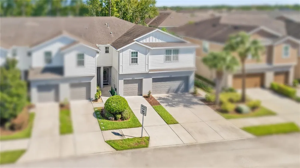 8719 TURNSTONE HAVEN PLACE Tampa, FL 33619