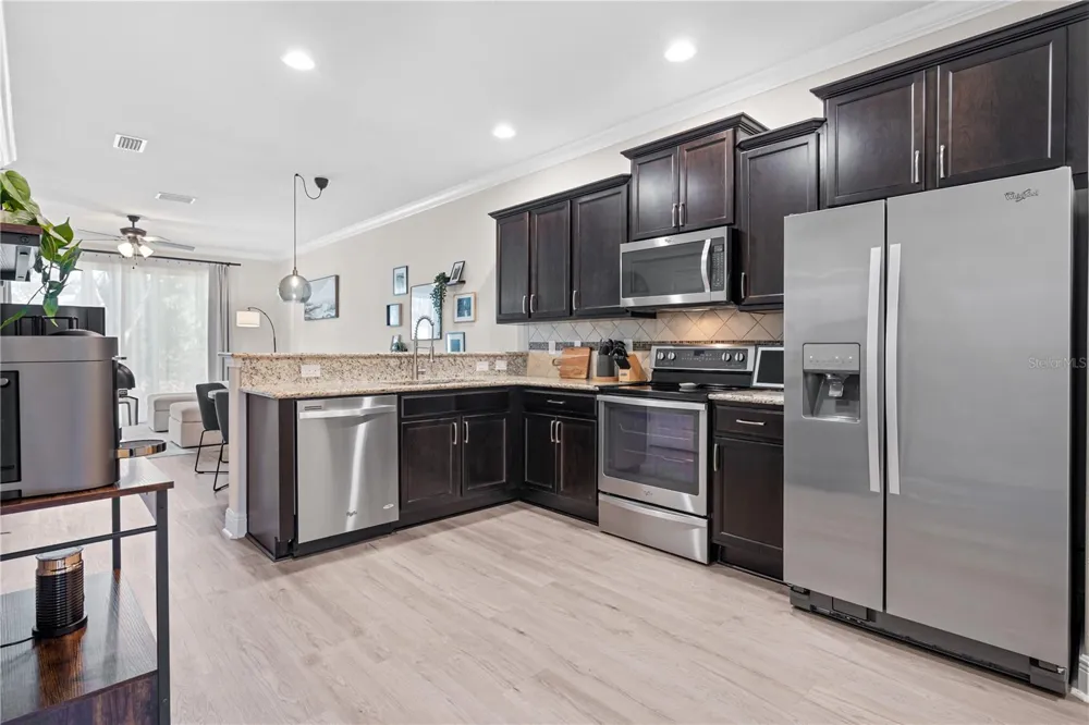 8719 TURNSTONE HAVEN PLACE Tampa, FL 33619