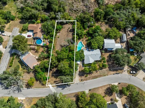 2202 Emerald Isle Drive