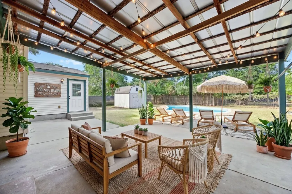 1702 Oakridge Drive Round Rock, TX 78681