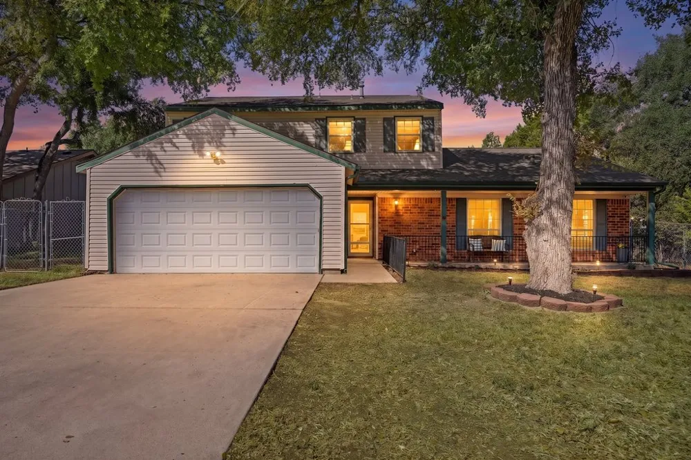 1702 Oakridge Drive Round Rock, TX 78681