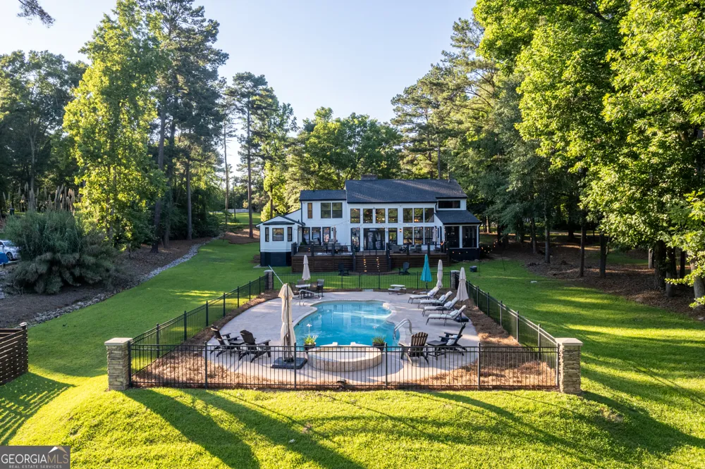 183 Lakecrest DR Milledgeville, GA 31061