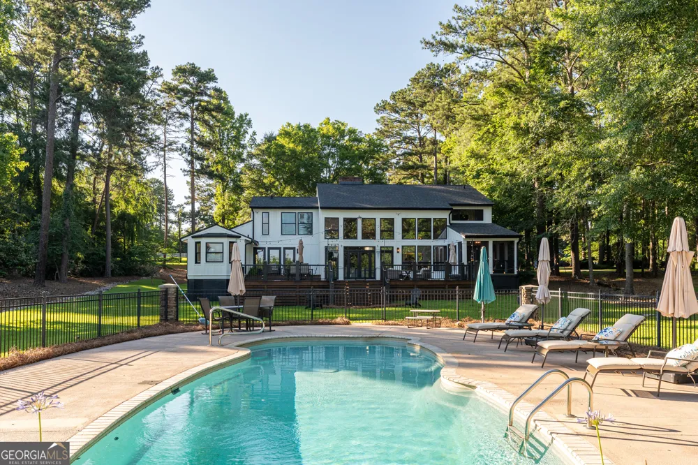 183 Lakecrest DR Milledgeville, GA 31061