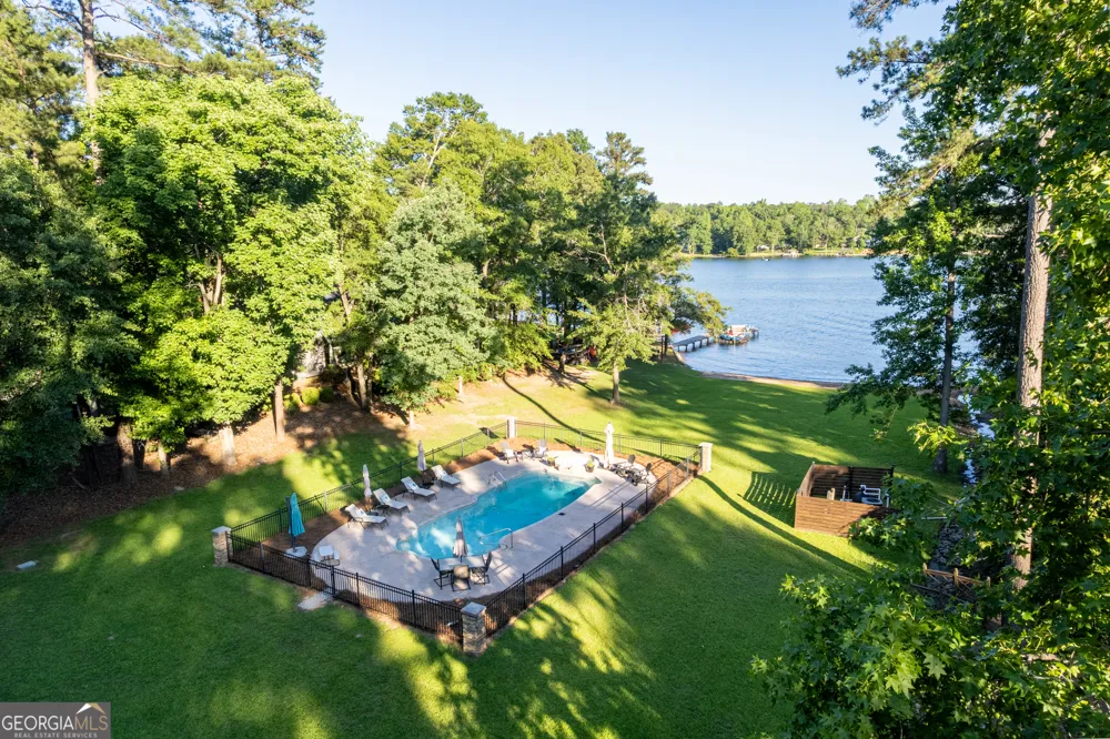 183 Lakecrest DR Milledgeville, GA 31061