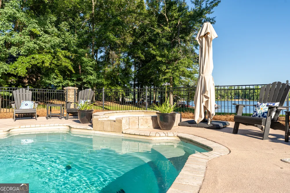 183 Lakecrest DR Milledgeville, GA 31061