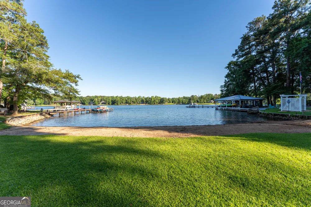 183 Lakecrest DR Milledgeville, GA 31061