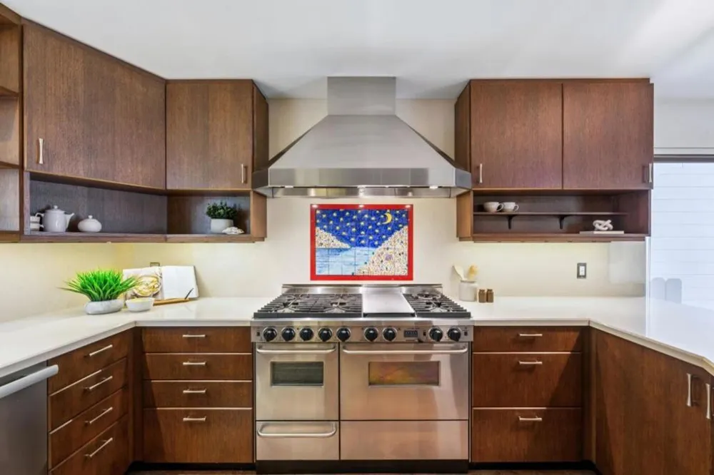 293 Piedmont Avenue Pacifica, CA 94044