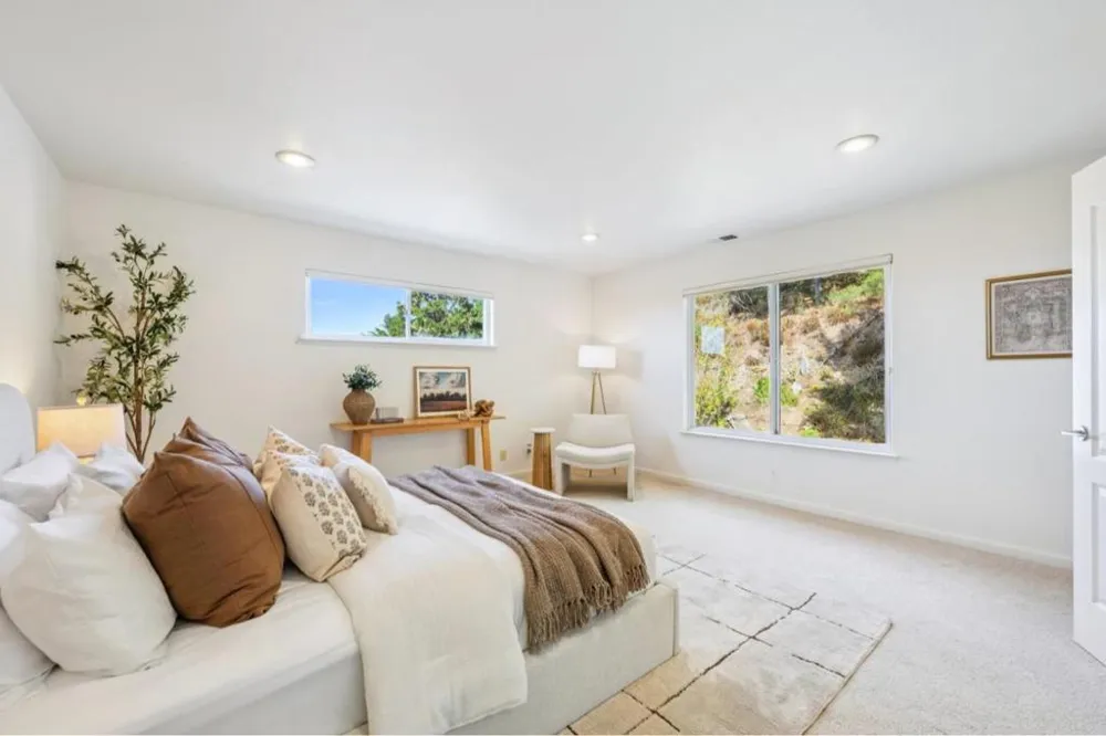 293 Piedmont Avenue Pacifica, CA 94044
