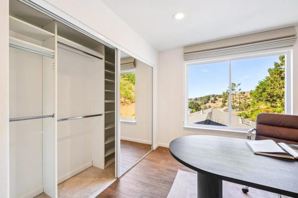 293 Piedmont Avenue Pacifica, CA 94044