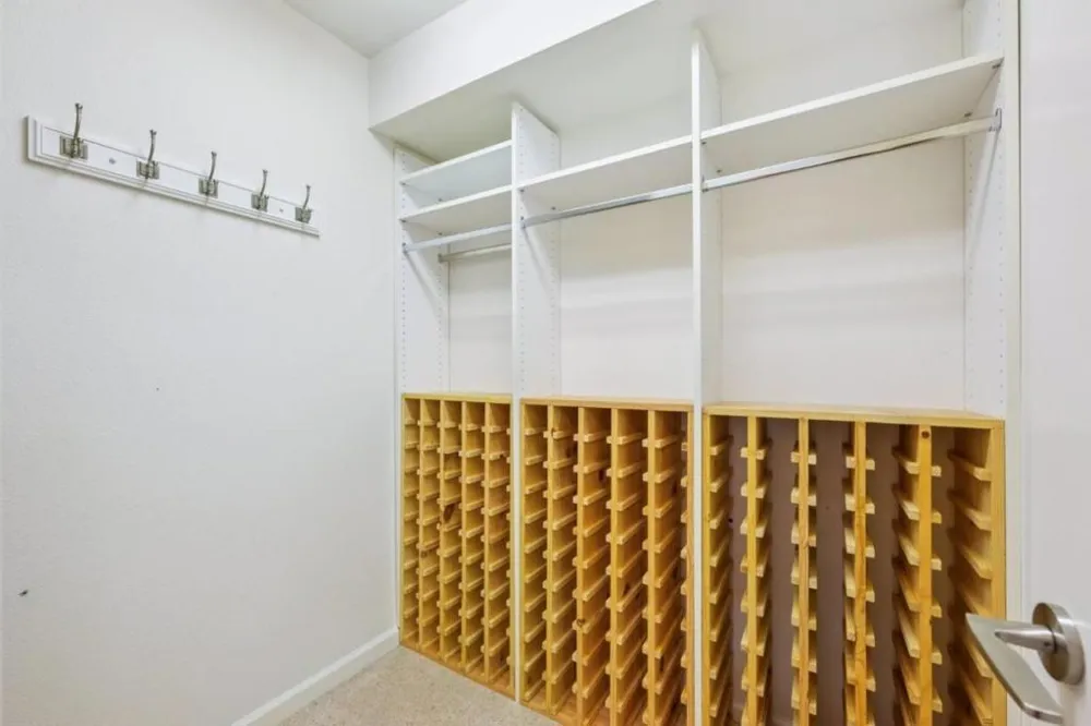 293 Piedmont Avenue Pacifica, CA 94044