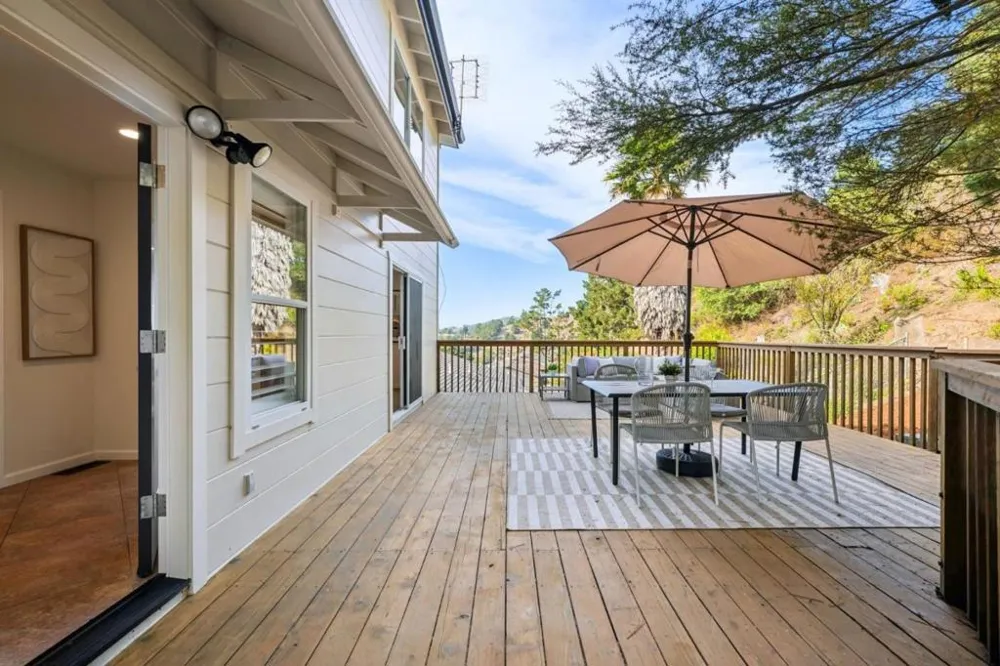 293 Piedmont Avenue Pacifica, CA 94044