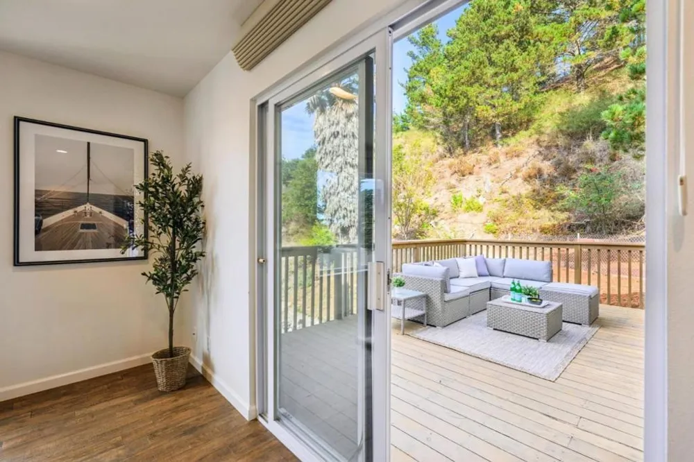 293 Piedmont Avenue Pacifica, CA 94044