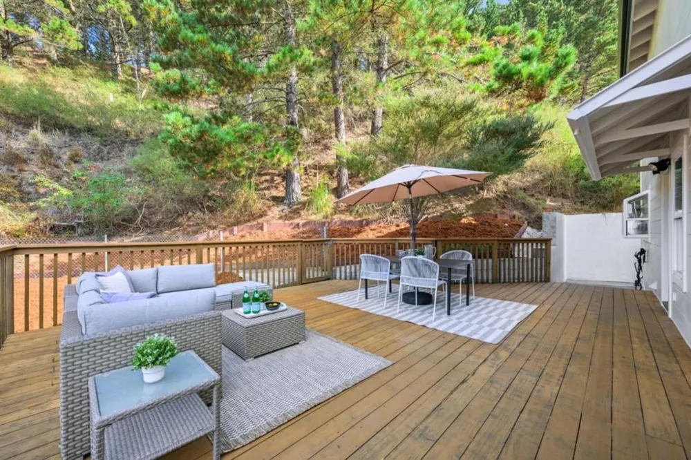 293 Piedmont Avenue Pacifica, CA 94044