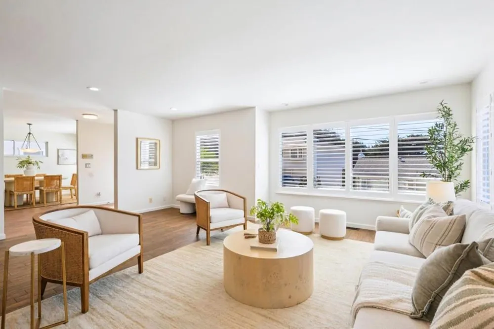 293 Piedmont Avenue Pacifica, CA 94044