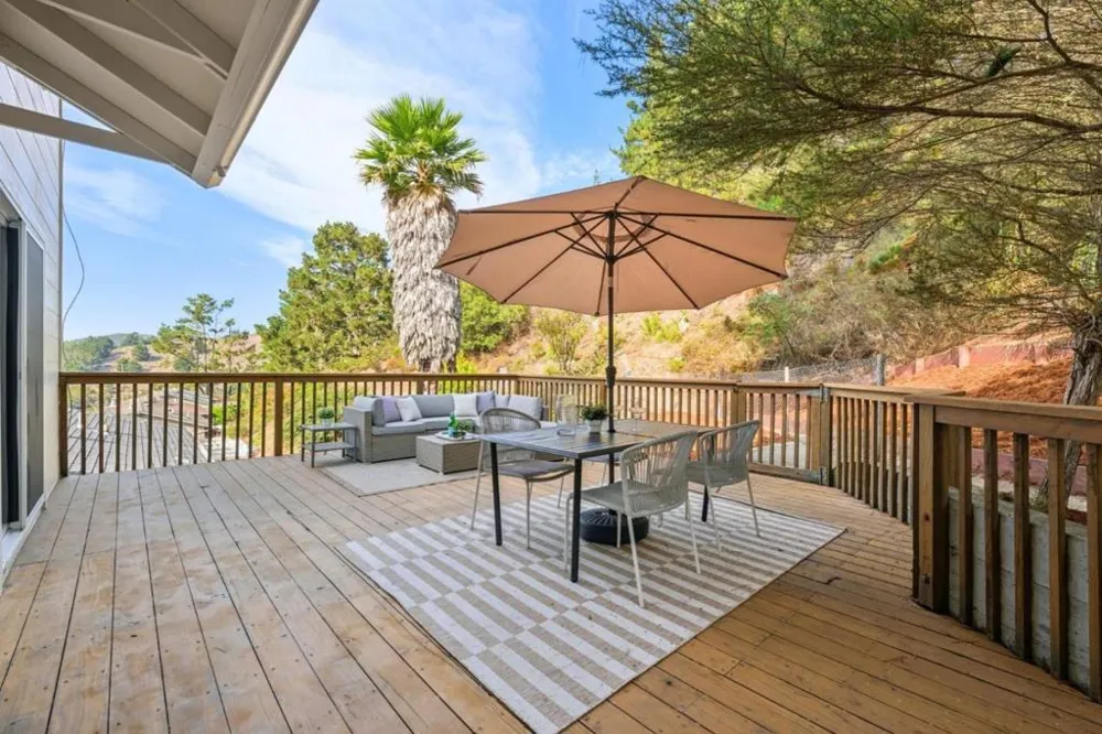 293 Piedmont Avenue Pacifica, CA 94044