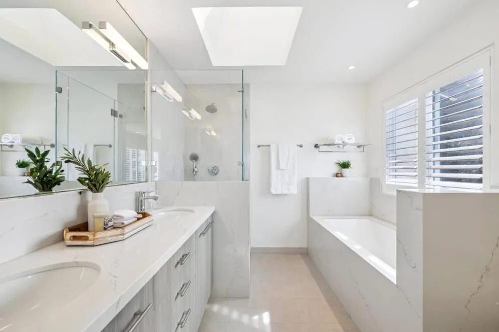 293 Piedmont Avenue Pacifica, CA 94044