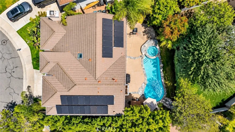 5038 Durant Court Oak Park, CA 91377
