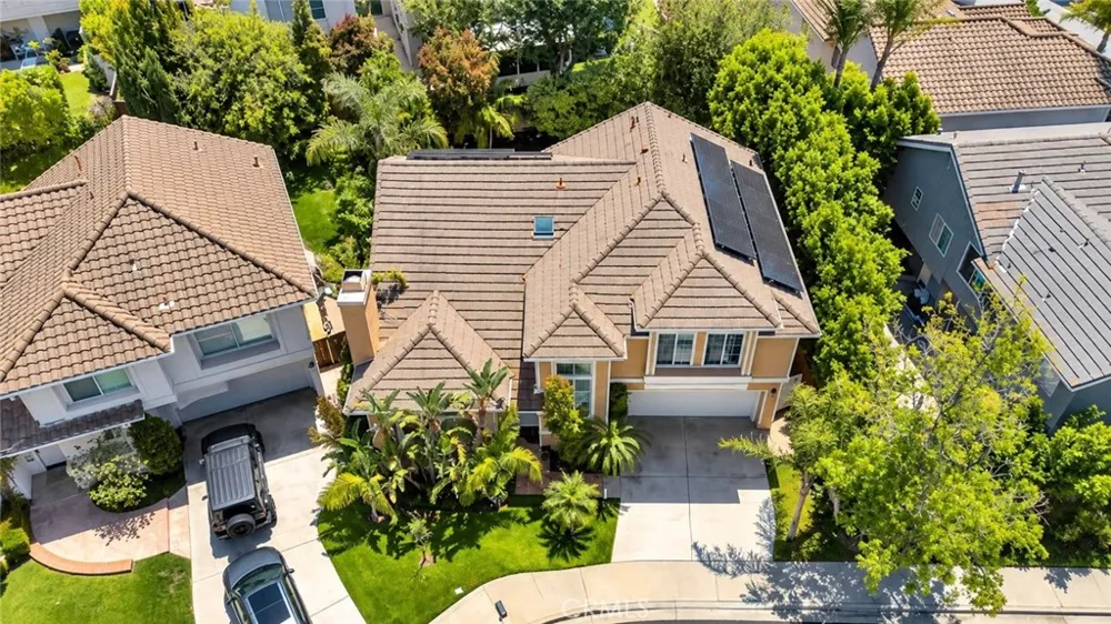 5038 Durant Court Oak Park, CA 91377