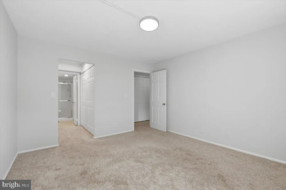 7600 TREMAYNE PLACE #203 Mclean, VA 22102