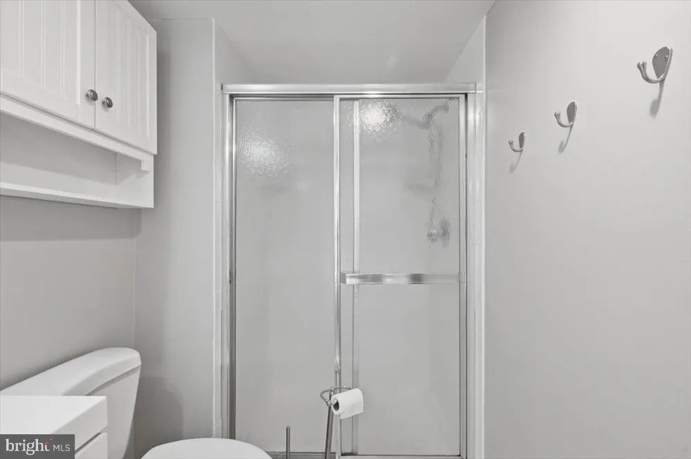 7600 TREMAYNE PLACE #203 Mclean, VA 22102