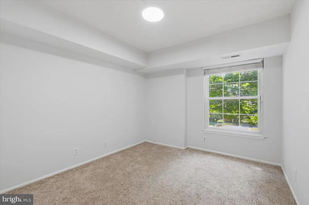 7600 TREMAYNE PLACE #203 Mclean, VA 22102