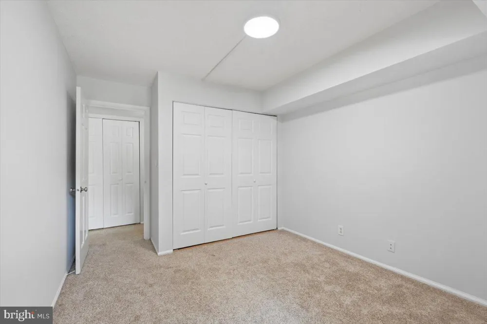 7600 TREMAYNE PLACE #203 Mclean, VA 22102