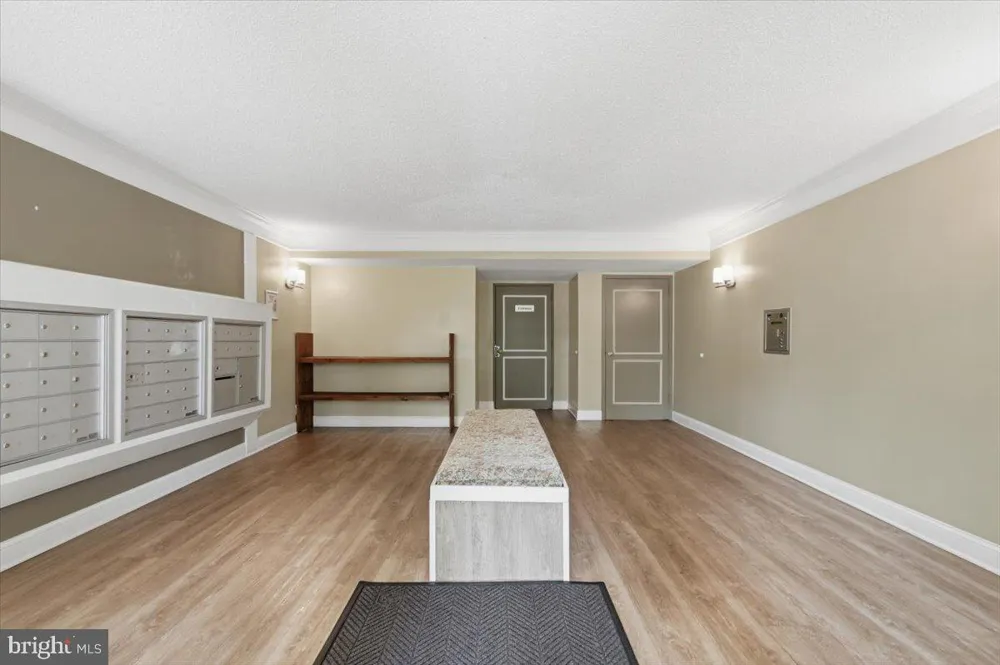 7600 TREMAYNE PLACE #203 Mclean, VA 22102