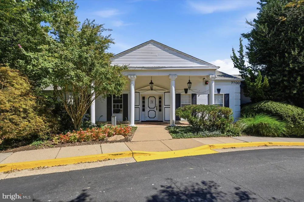 7600 TREMAYNE PLACE #203 Mclean, VA 22102