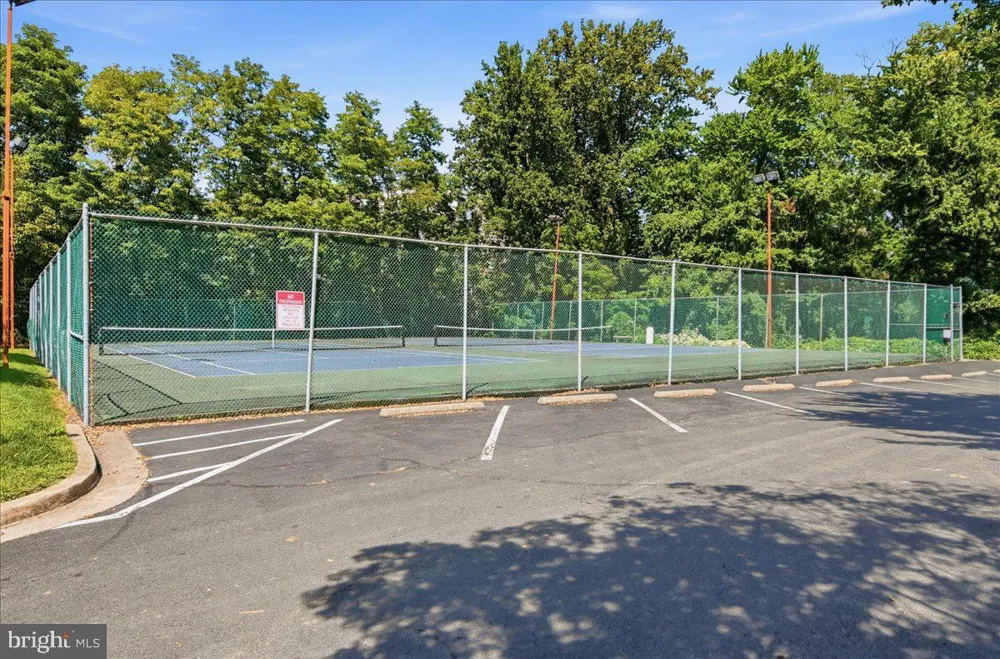 7600 TREMAYNE PLACE #203 Mclean, VA 22102