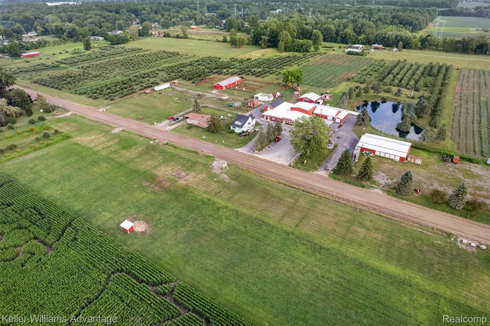 22627 Otter Road Huron Charter Township, MI 48164
