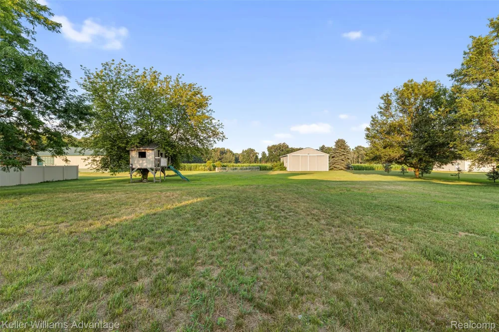 22627 Otter Road Huron Charter Township, MI 48164