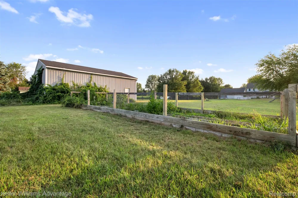 22627 Otter Road Huron Charter Township, MI 48164