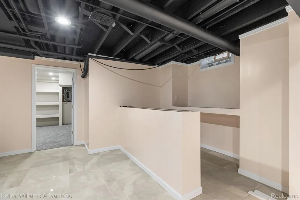 22627 Otter Road Huron Charter Township, MI 48164