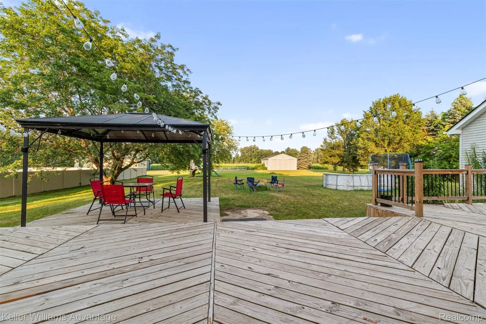 22627 Otter Road Huron Charter Township, MI 48164