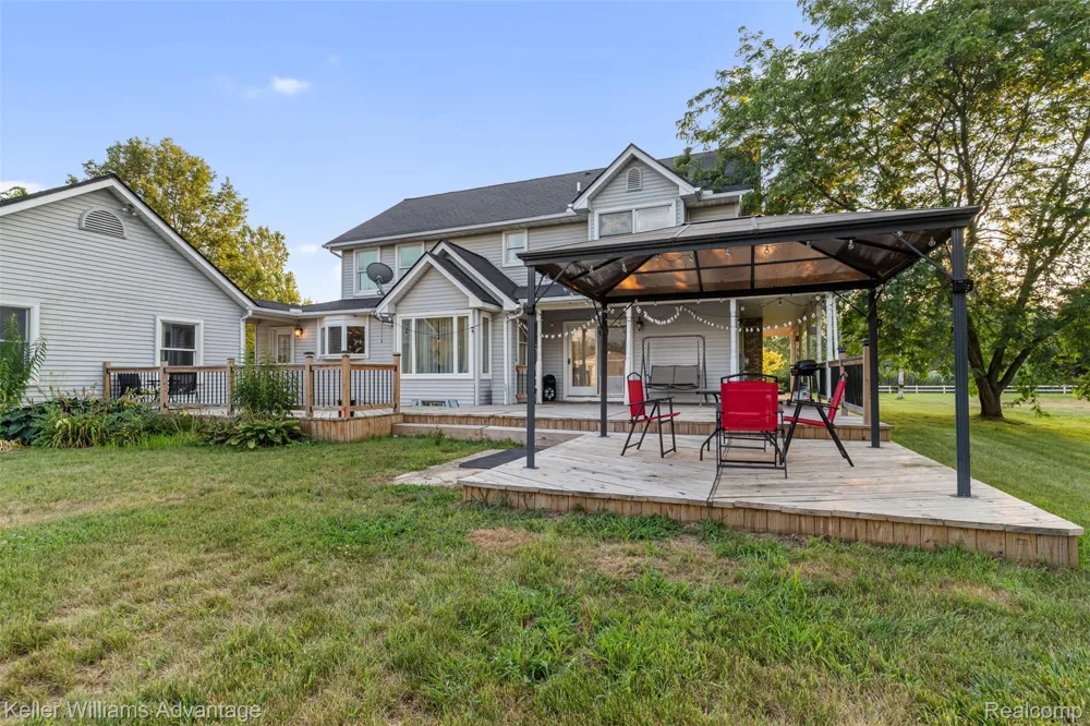 22627 Otter Road Huron Charter Township, MI 48164
