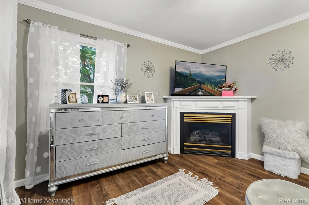 22627 Otter Road Huron Charter Township, MI 48164