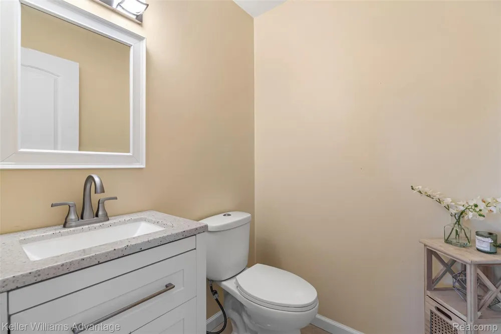 22627 Otter Road Huron Charter Township, MI 48164