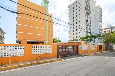 10 CALLE AMAPOLA #5