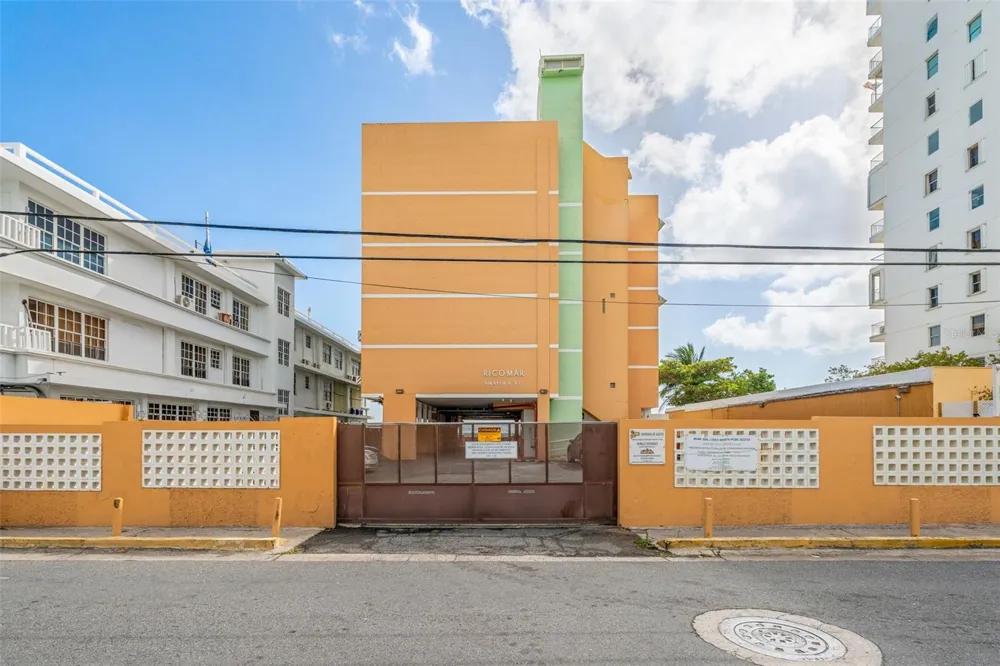 10 CALLE AMAPOLA #5 Carolina, PR 00979