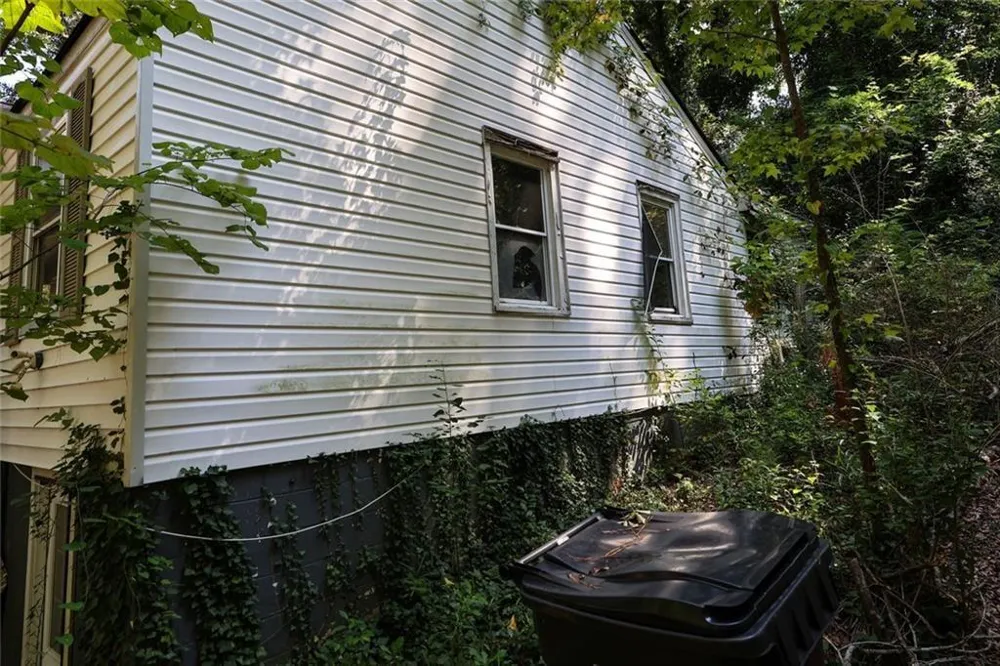2824 Harlan Drive Atlanta, GA 30344