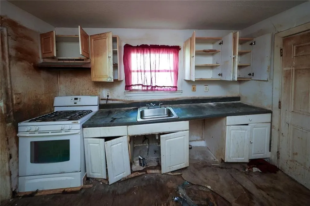 2824 Harlan Drive Atlanta, GA 30344