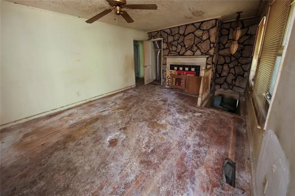2824 Harlan Drive Atlanta, GA 30344