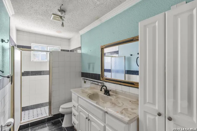 147 Gazel San Antonio, TX 78213