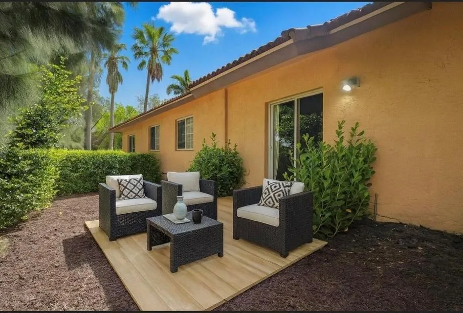 6149 GARDEN COURT Davie, FL 33314