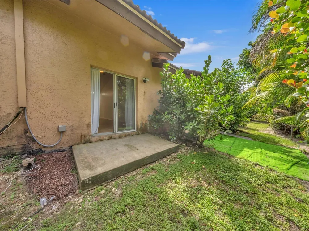 6149 GARDEN COURT Davie, FL 33314