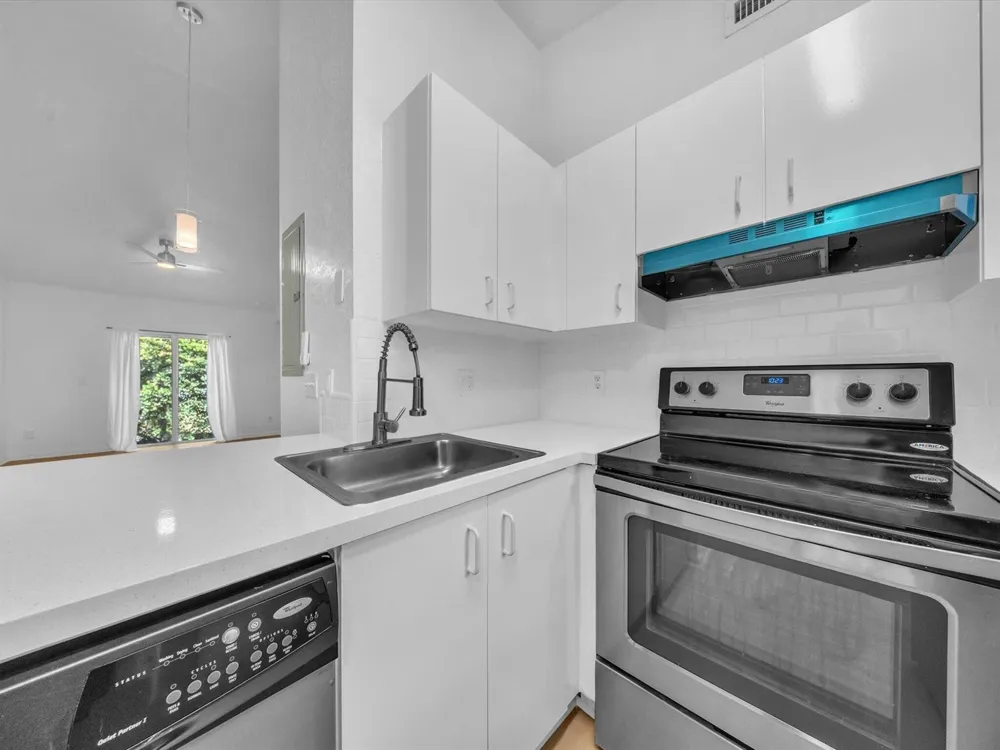 6149 GARDEN COURT Davie, FL 33314