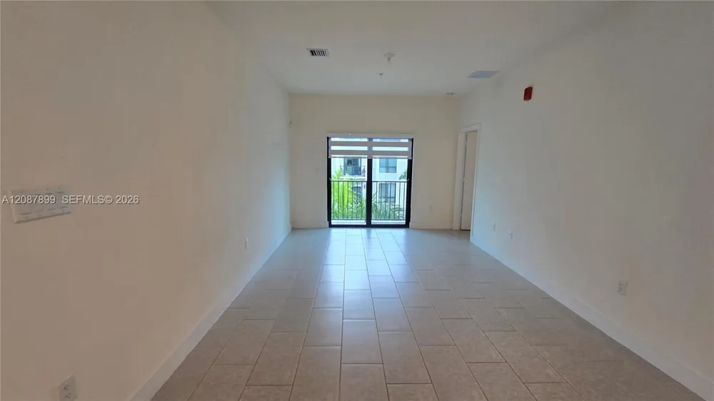 8167 NW 41st St #E-302 Doral, FL 33166
