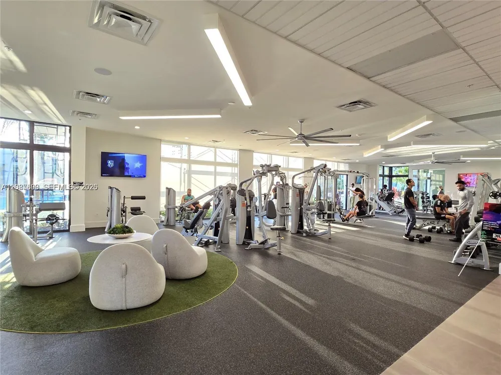 8167 NW 41st St #E-302 Doral, FL 33166