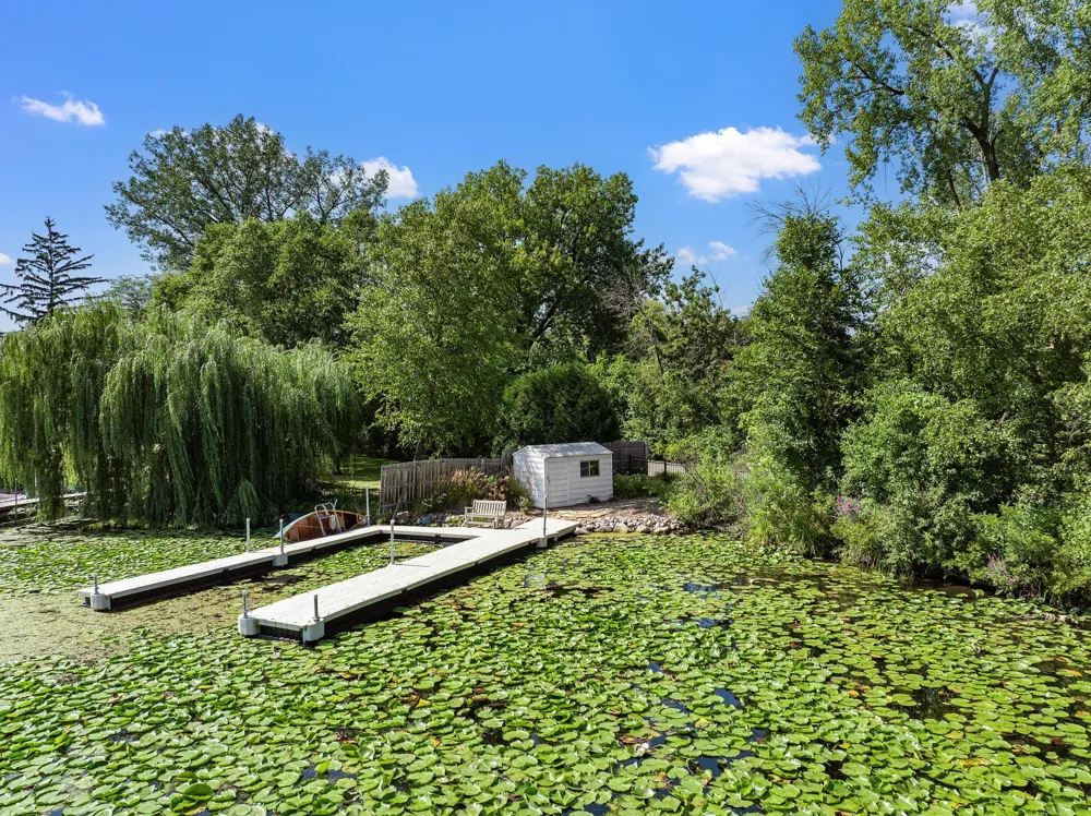 1070 Ferndale Road W Wayzata, MN 55391