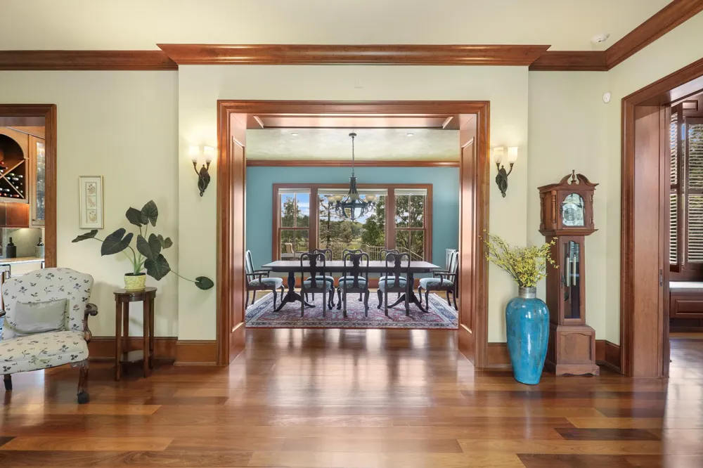 1070 Ferndale Road W Wayzata, MN 55391